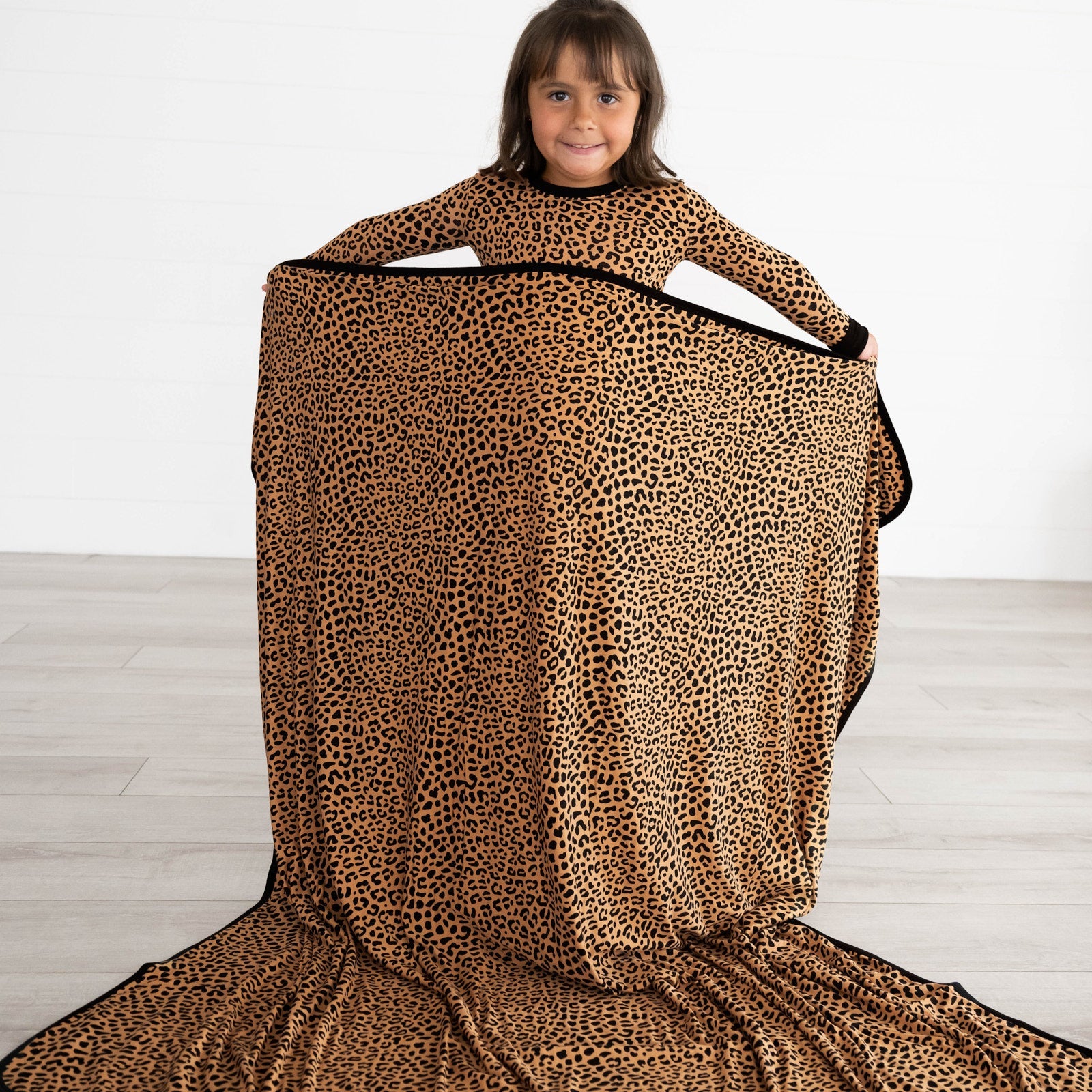 Classic Leopard Large Cloud Blanket®