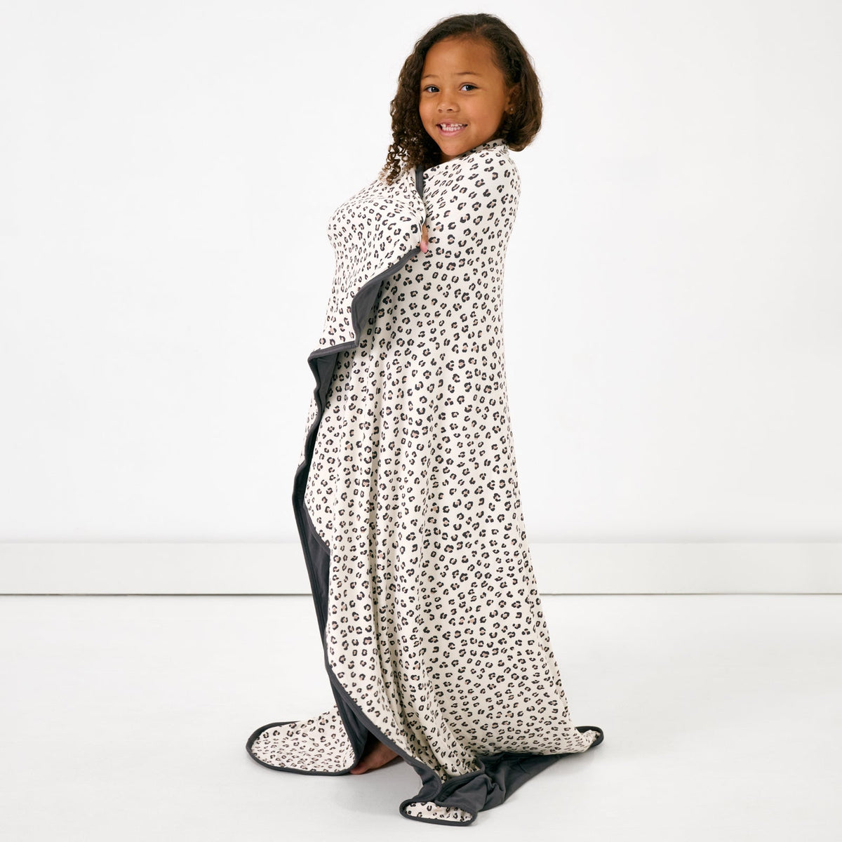 Luxe Leopard Large Cloud Blanket®